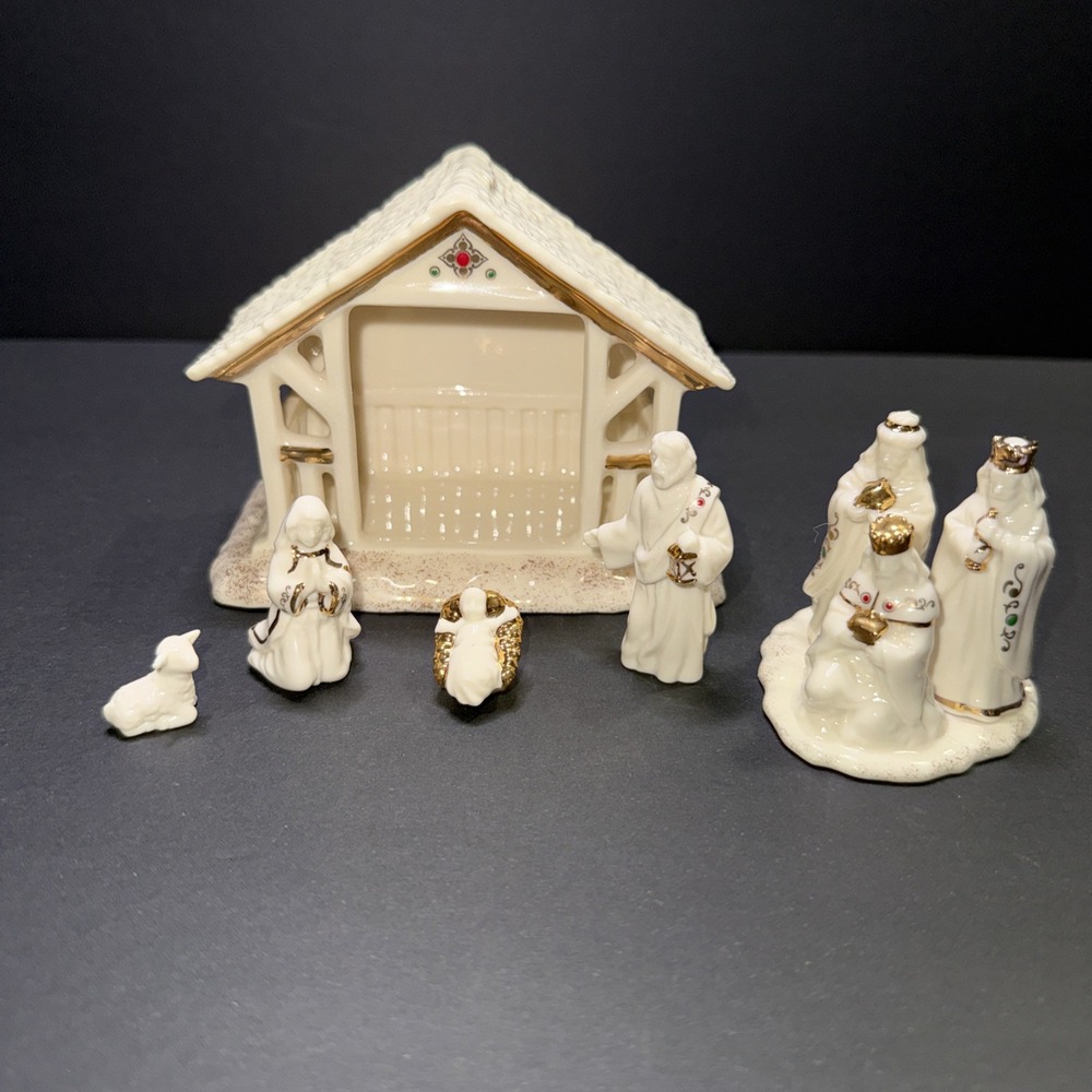 Lenox Mistletoe Park Nativity Set 6 Pc Village Treasures w Box Macy's Christmas